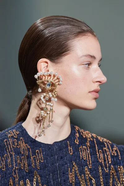 Look 54